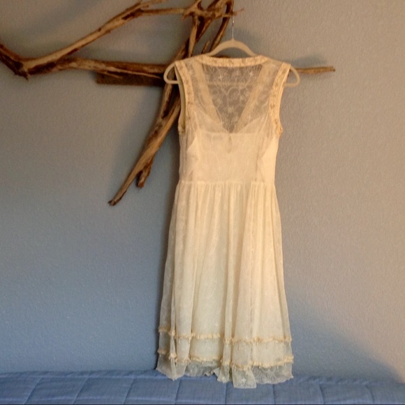 Wedding or evening wear - Picture 4 of 8